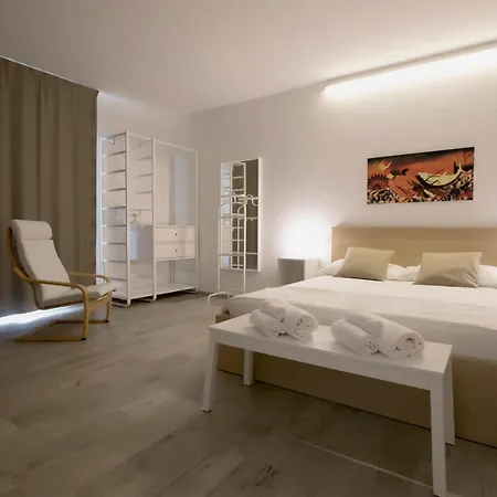 Camaro מלון דירות פאביננה