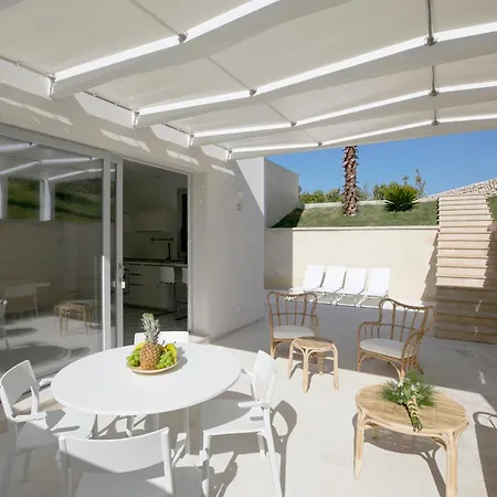 Camaro מלון דירות פאביננה