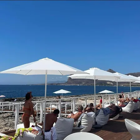 Aparthotel Camaro 4*