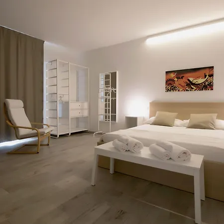 מלון דירות Camaro פאביננה