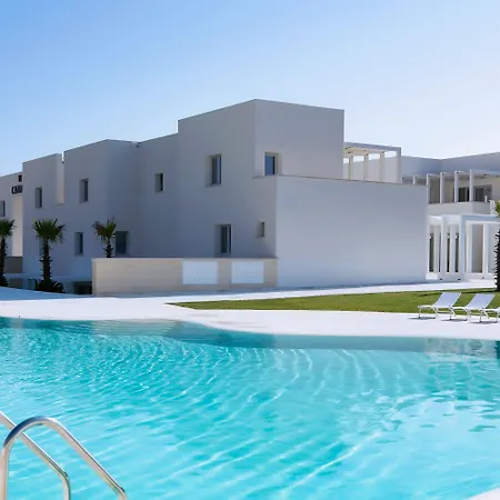 Camaro מלון דירות 4*