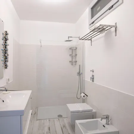 Camaro מלון דירות